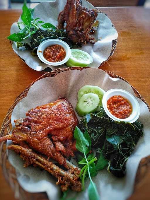 Bebek & Ayam Goreng Kartosuro 4