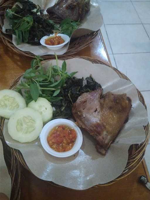 Bebek & Ayam Goreng Kartosuro 3