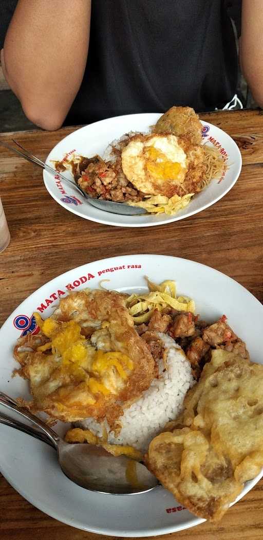 Sarapan Pagi Nasi Uduk Sunda Neng Yani 9