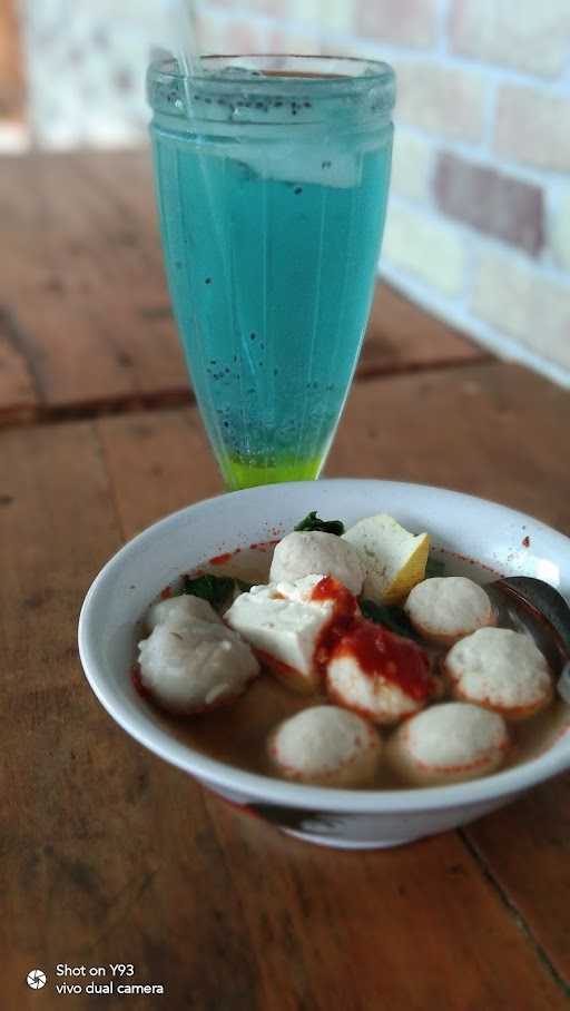 Mie Bakso Karla 8