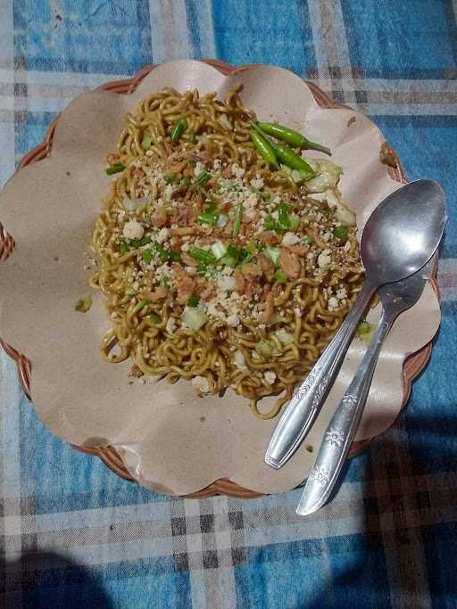 Bakso Nuklir Pedas 10