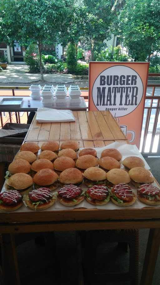 Burger Matter 10