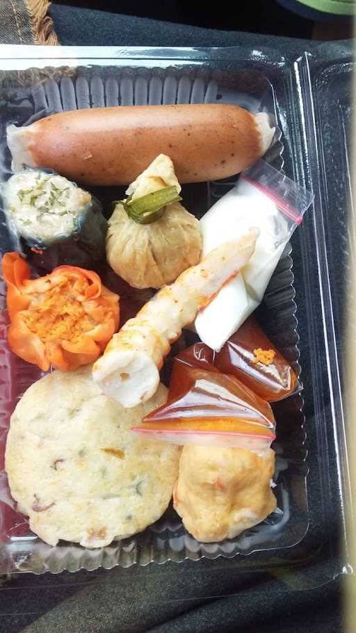 Empatsisi Dimsum Dan Snack 1