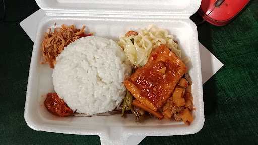 Nasi Kuning Simpang Empat Bugis 2