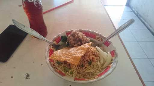 Pangsit Mie & Bakso Urat Pak Sulis 7