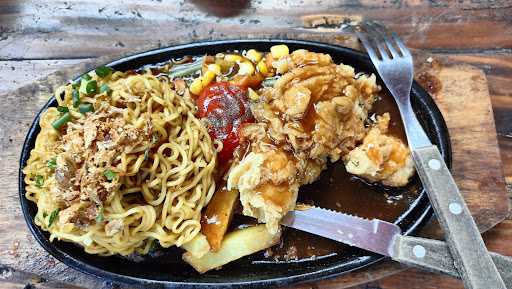 Jm Steak N Milk | Mie Level Pedas 6