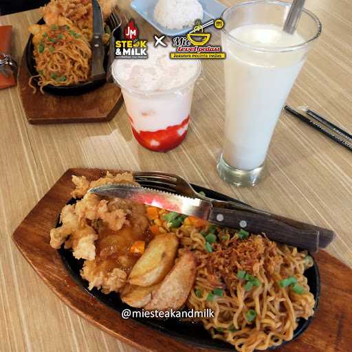 Jm Steak N Milk | Mie Level Pedas 8