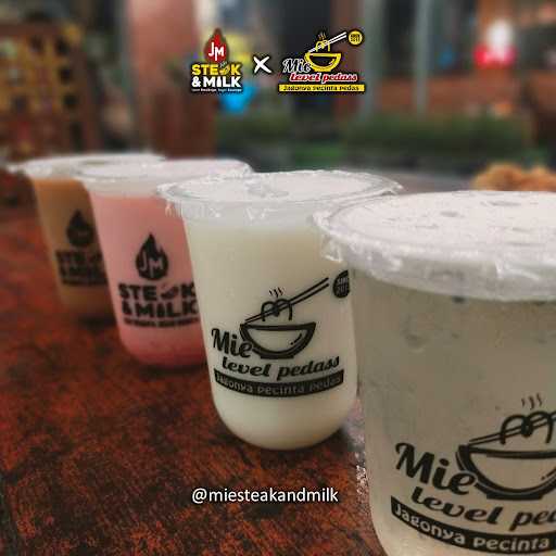 Jm Steak N Milk | Mie Level Pedas 1