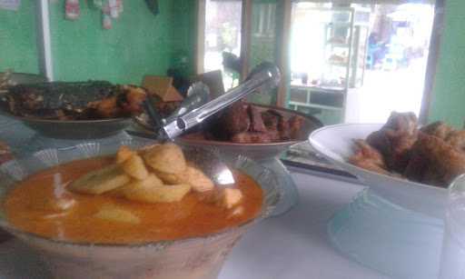 Warung Lalapan Nadiyah 1