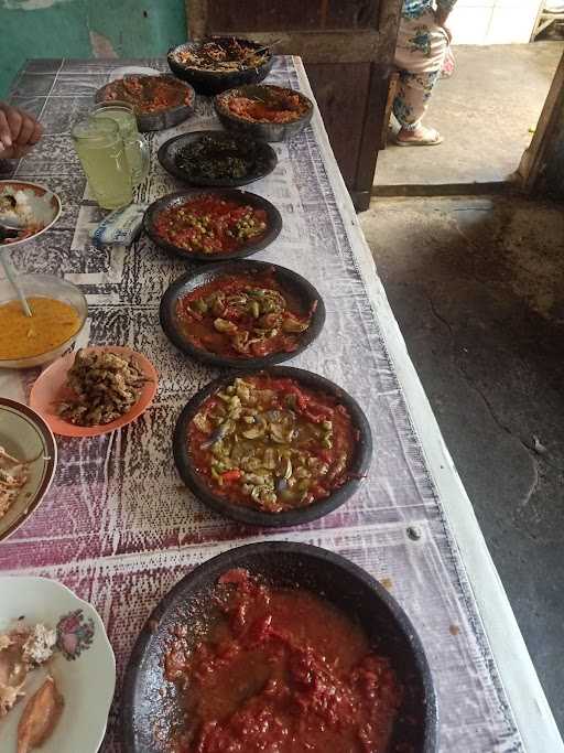 Warung Mak Pik 10