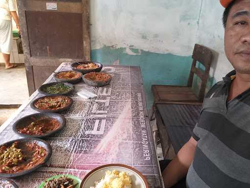 Warung Mak Pik 5