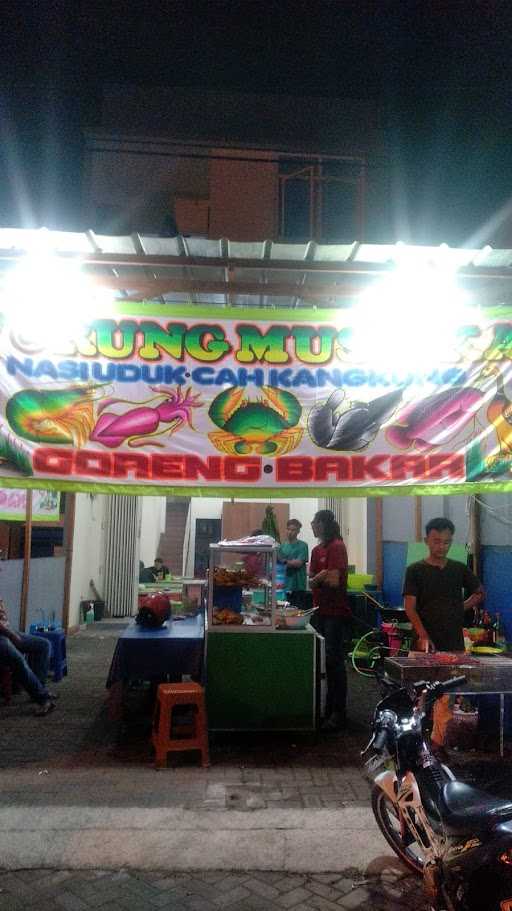 Warung Mustika Lalapan Dan Seafood 4