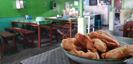 Warung Sop Dan Sgpc Bu Gatot 9