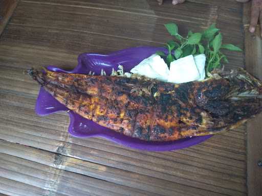 Ayam Bakar Widji 1