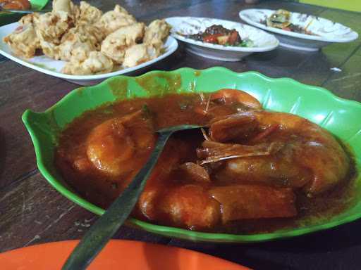 Rumah Makan Cituis Indah 4