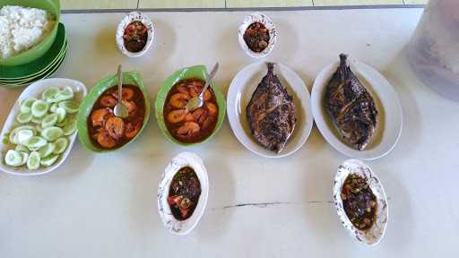 Rumah Makan Cituis Indah 9