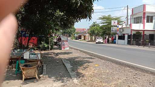 Kedai Tahu Gejrot Kepengen Maning 6