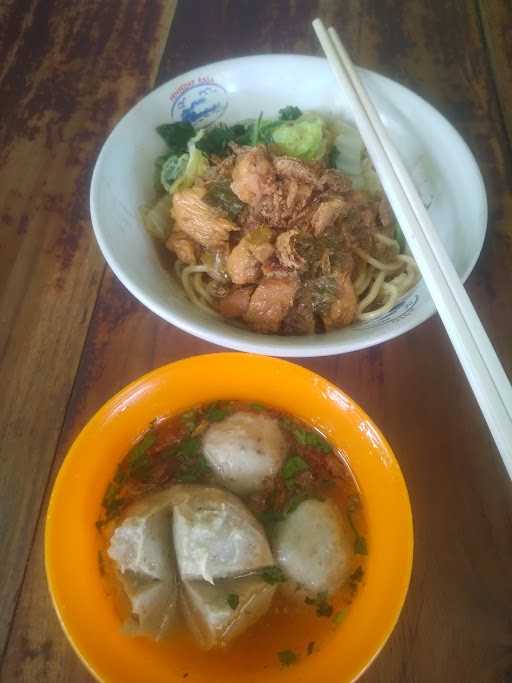 Baso & Mie Ayam Mutiara Sari 1