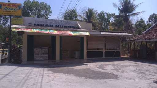 Warung Lombok Ijo Pinggir Kali 7