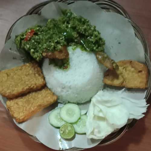 Ayam Penyet Sambal Gledek 1