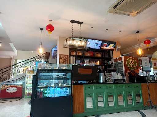 Central Restaurant Tomang 10