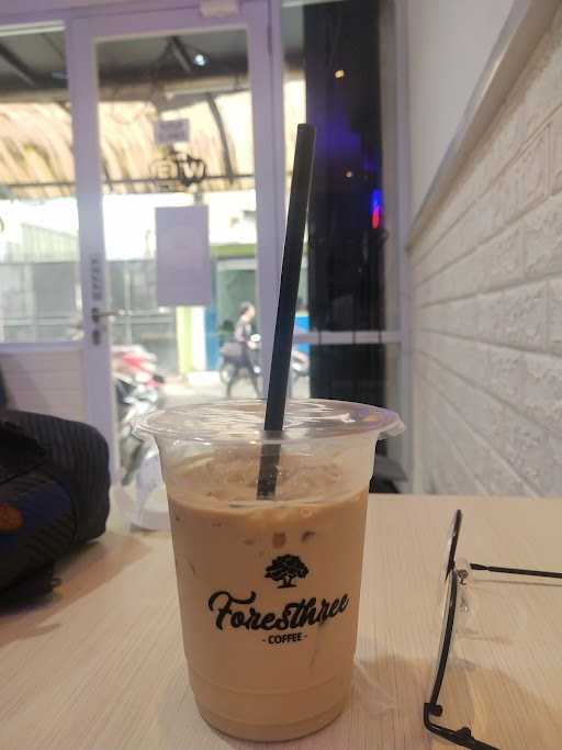 Foresthree Coffee Kemanggisan 4