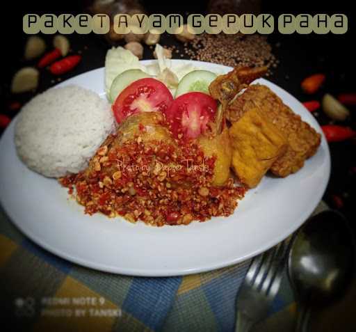 Ayam Penyet & Pecel Lele Dapoer Tanski 9