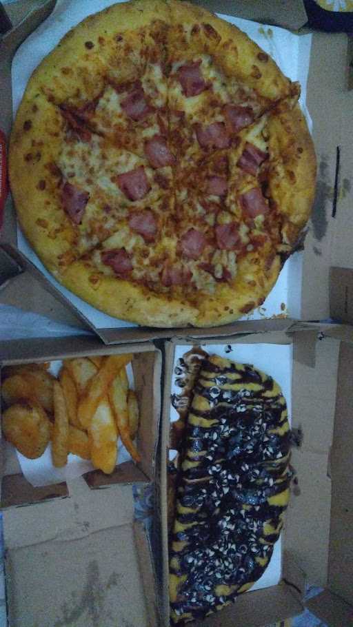 Domino'S Pizza 3