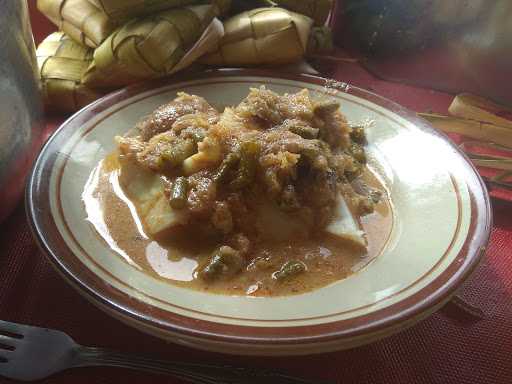 Ketupat Sayur Betawi Asli Betawi Bang Ucup 1