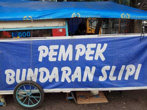 Pempek Bunderan Slipi I 5