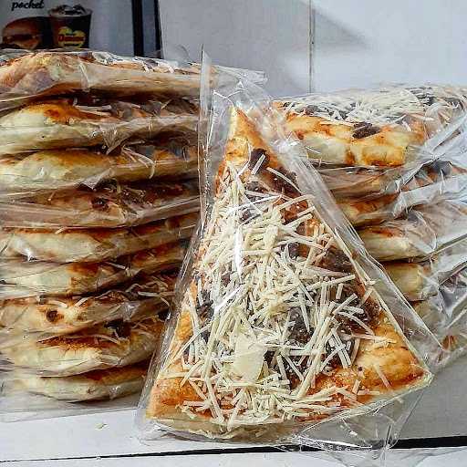 Waroeng Pizza Jakarta 8