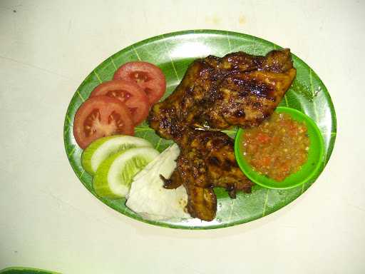 Warteg Putri & Ayam Bakar Citra Rasa 1