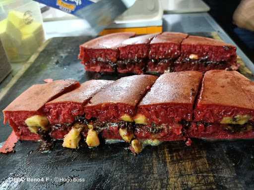 Martabak Hugo Boss 4