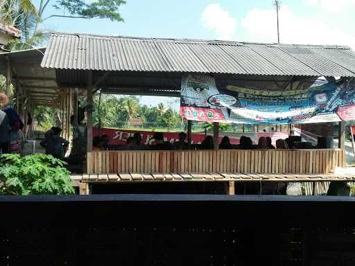 Kolam Pemancingan Kundil & Kedai Echot 9