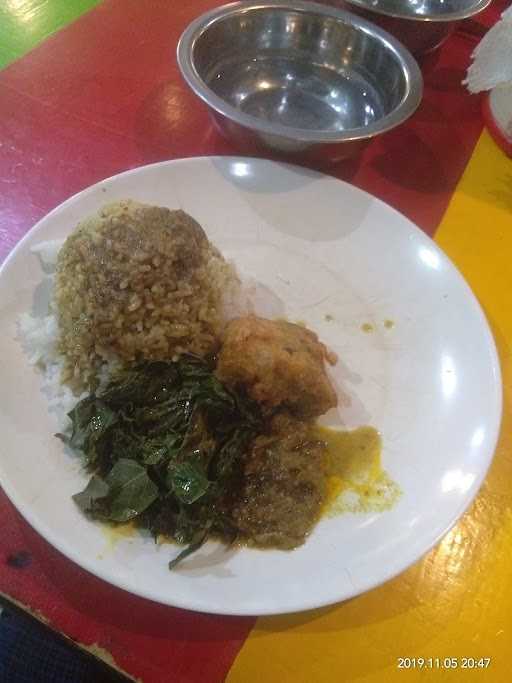 Rumah Makan Padang Siang Malam 1