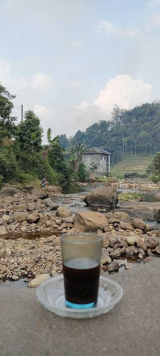 Warung Kopi Umi Tuti 1