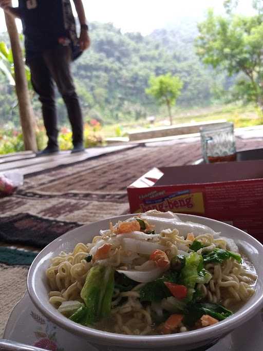 Warung Kopi Umi Tuti 8