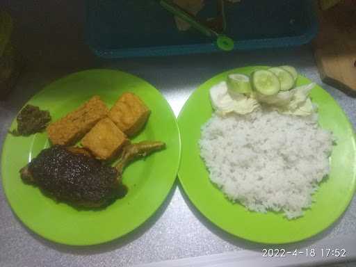 Nasi Bebek K'Hazwan Khas Madura & Ayam Penyet Sambel Ijo 9