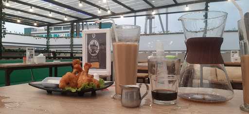 Ruang Tamu Cafe & Resto 1