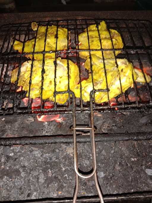 Ayam Bakar & Ikan Bakar Masto 5