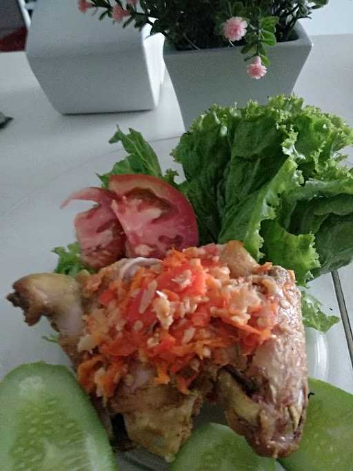 Ayam Penyet Endes Bella 1