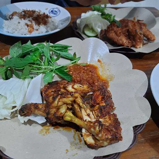 Ayam Penyet Rempah Solo 2 2