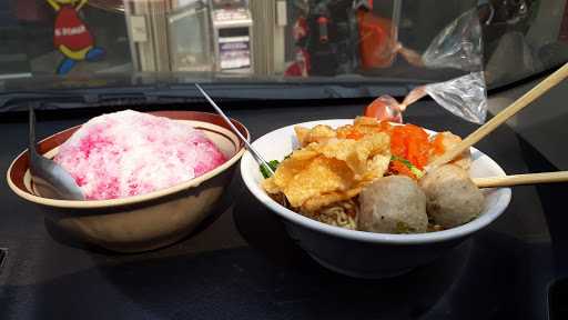 Bakso Jumbo & Mie Ayam Pak Manto 10