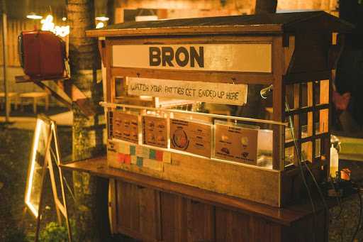 Bron Burger & Beverage, Pamulang 5