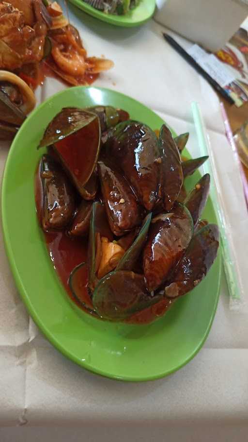 D'Jajan Seafood Pamulang 4