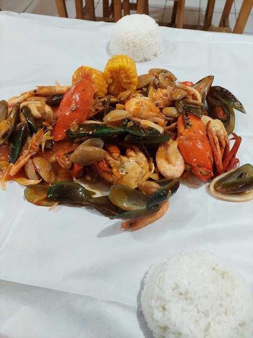 D'Jajan Seafood Pamulang 3