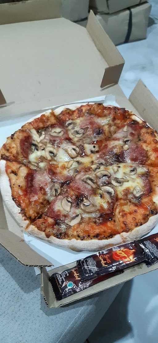 Et Veteran Pizza, Pamulang Mas 3