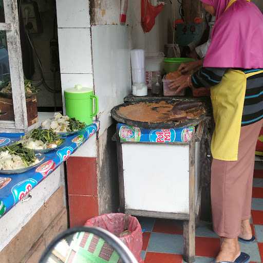 Gado-Gado Ibu Rusli 4