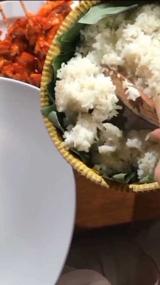 Gubug Makan Mang Engking Pondok Cabe 10