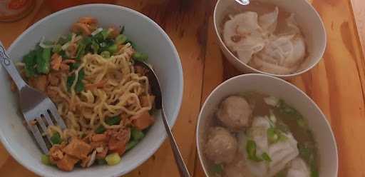 Mie Ayam Kebumen Mas Parlan 4